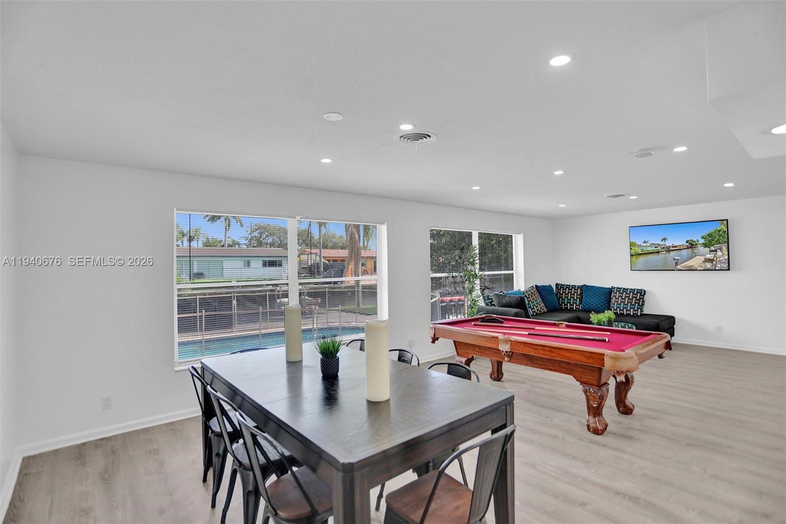 SUNSET ISLES SEC 1 - Residential