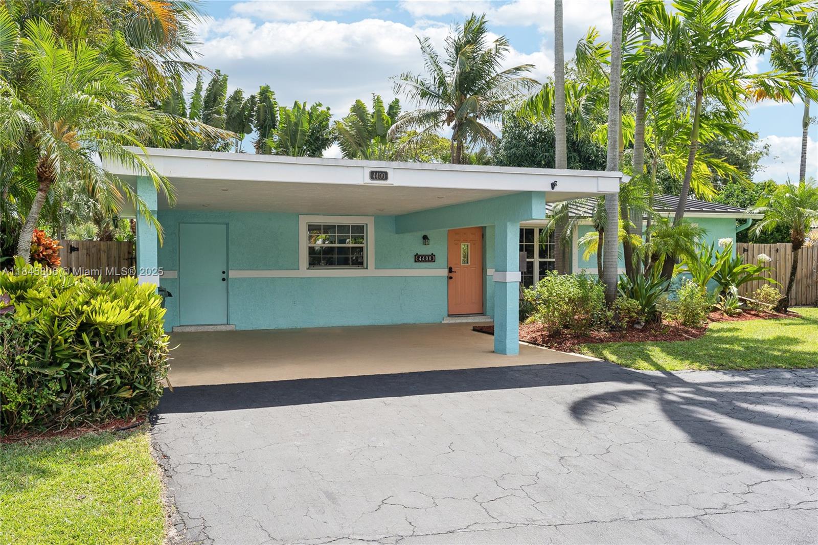 4400 NE 13th Ave, Oakland Park, FL, 33334/$600,000 4 4400 NE 13th Ave