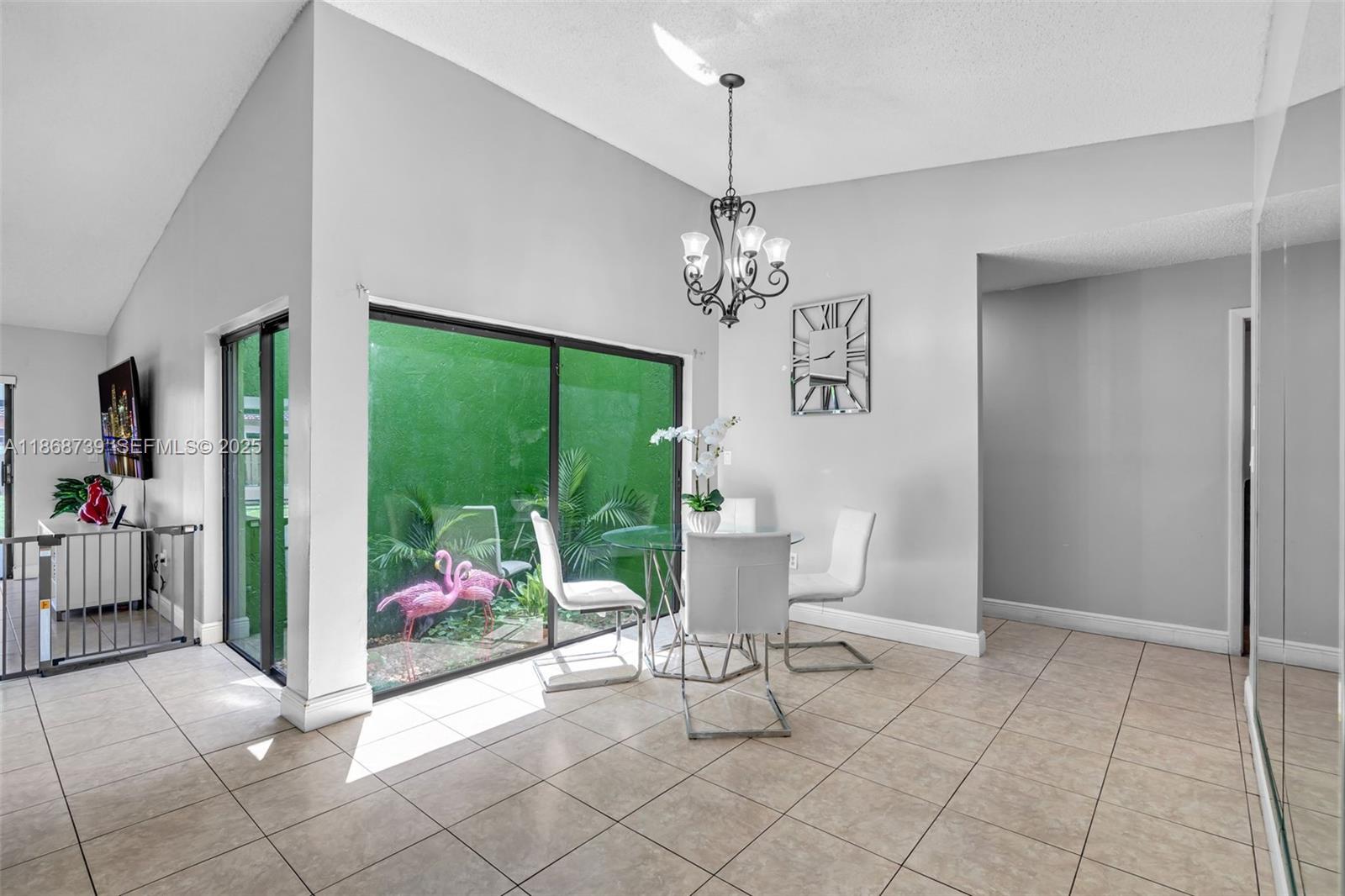 THE MOORS TOWNHOUSES - Residential