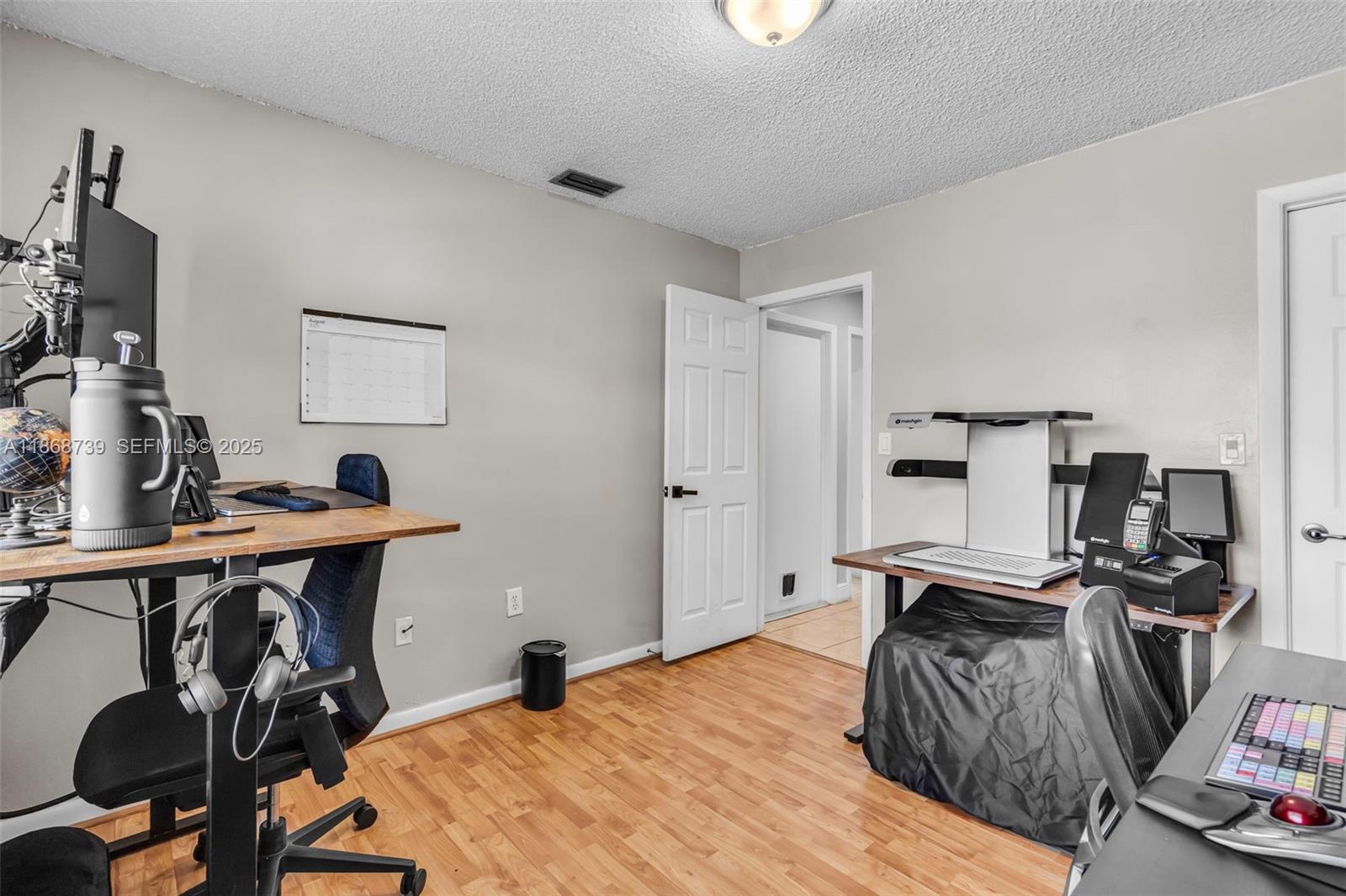 THE MOORS TOWNHOUSES - Residential