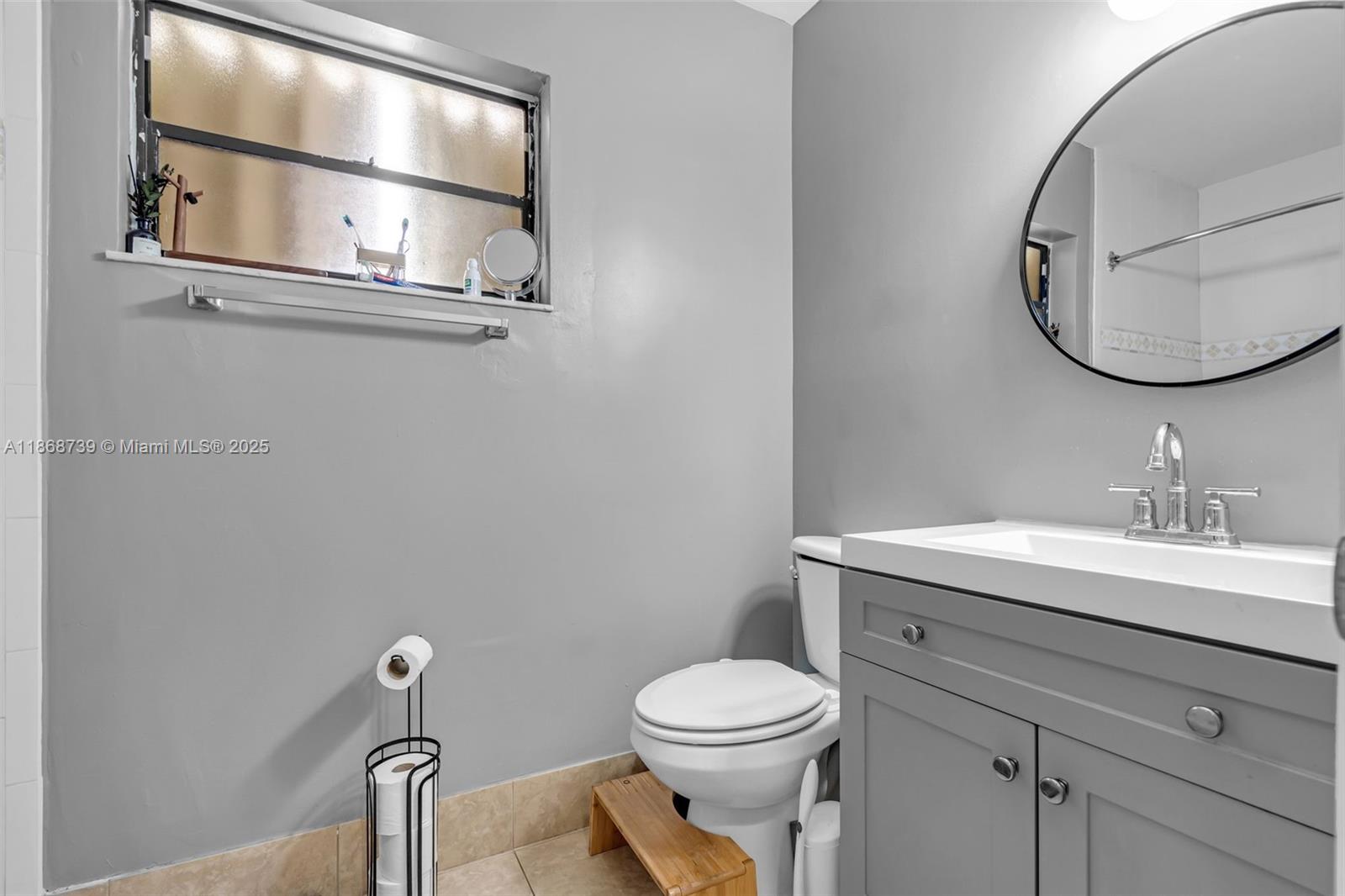 THE MOORS TOWNHOUSES - Residential