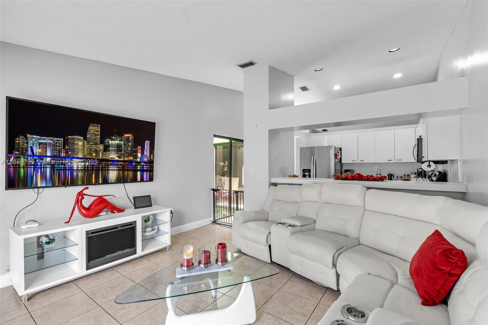 THE MOORS TOWNHOUSES - Residential