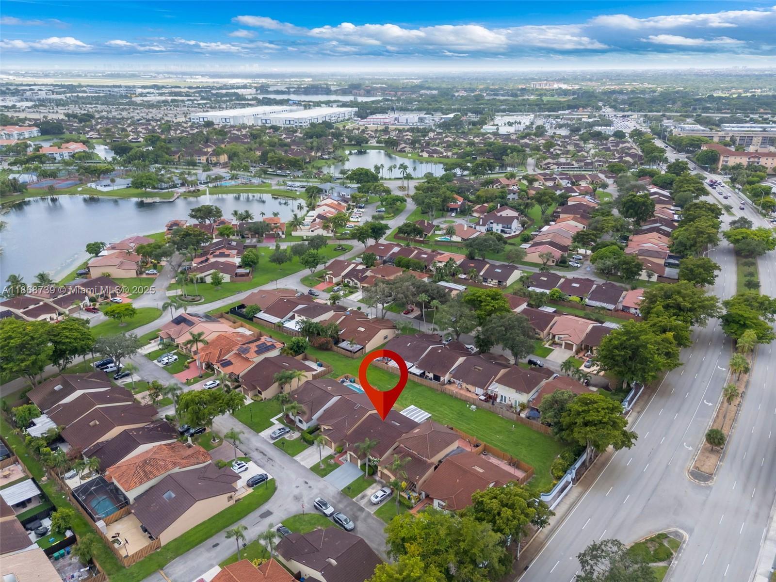 THE MOORS TOWNHOUSES - Residential