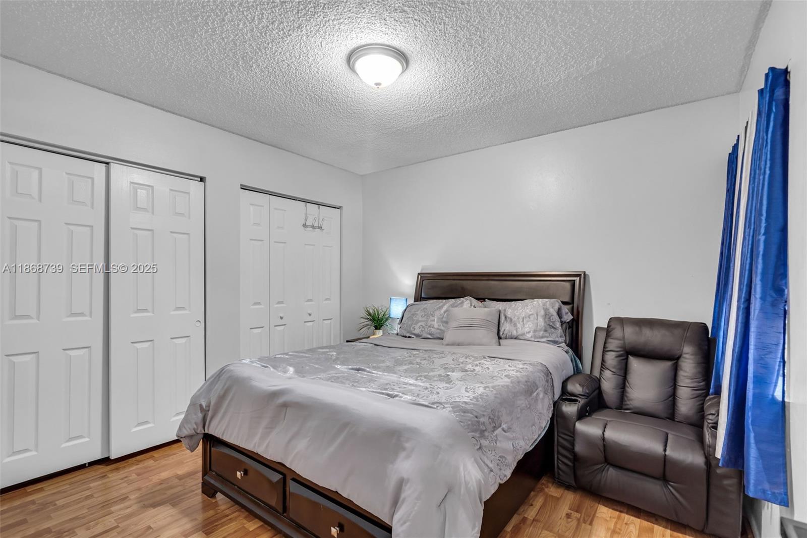 THE MOORS TOWNHOUSES - Residential