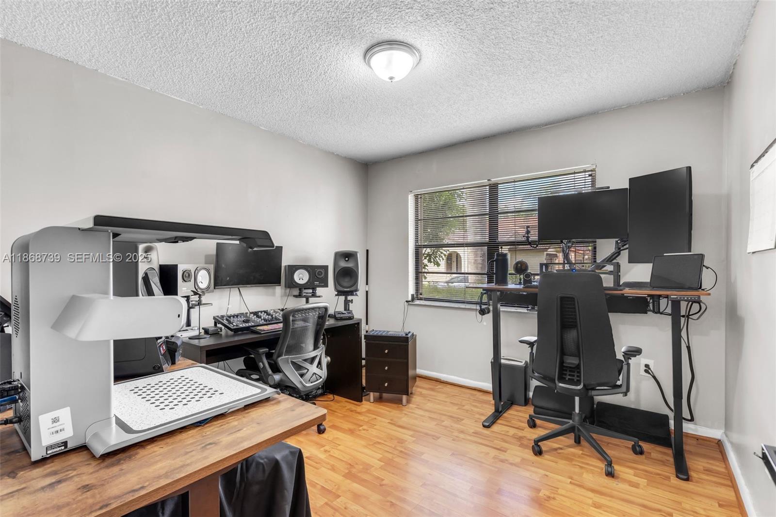 THE MOORS TOWNHOUSES - Residential