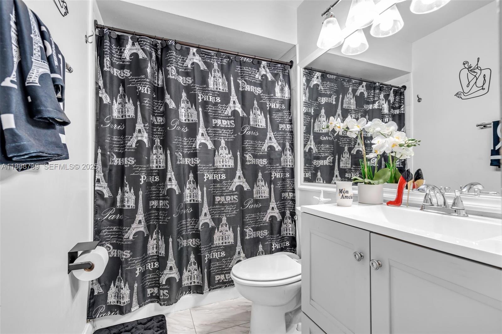 THE MOORS TOWNHOUSES - Residential