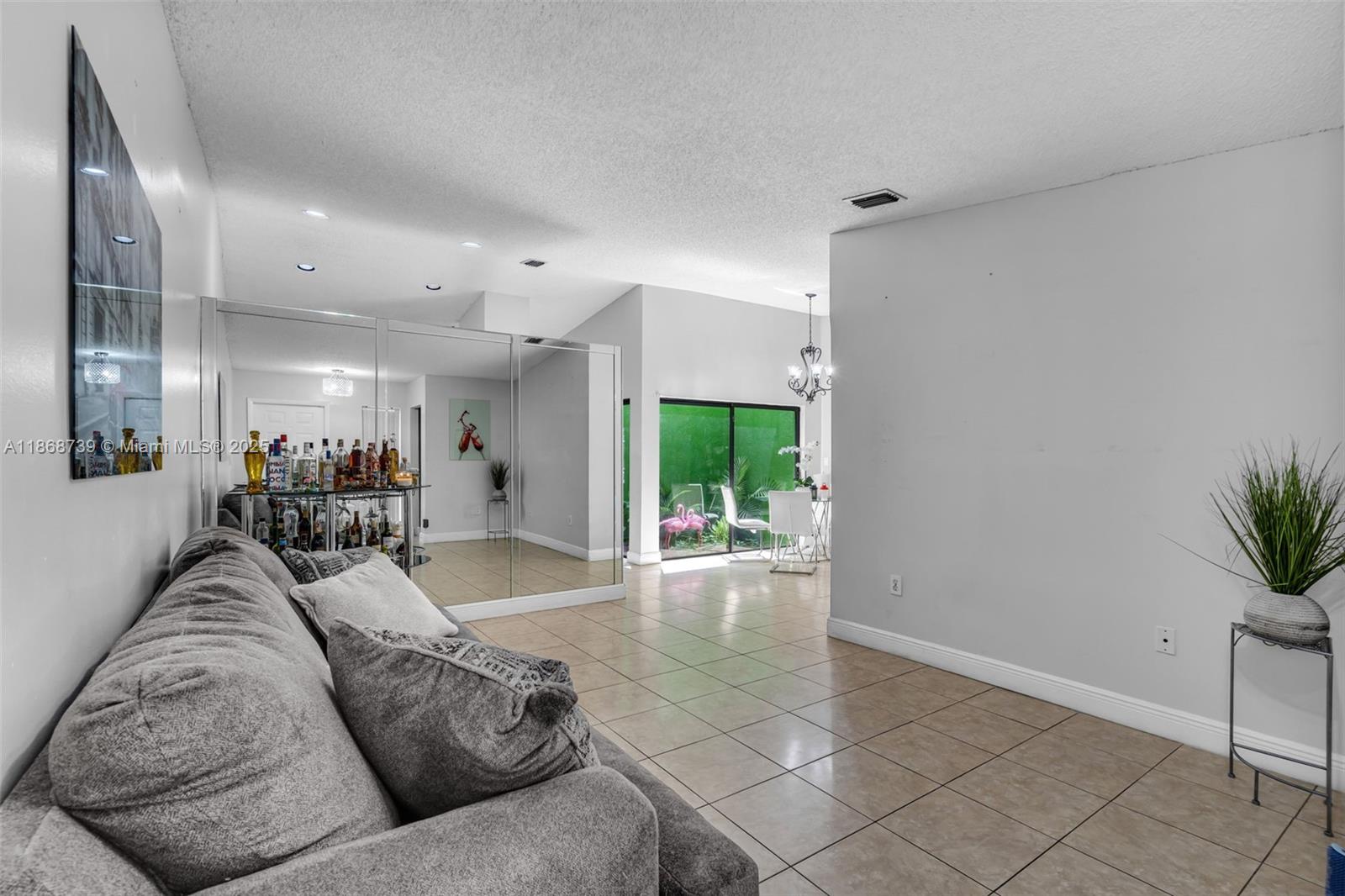 THE MOORS TOWNHOUSES - Residential