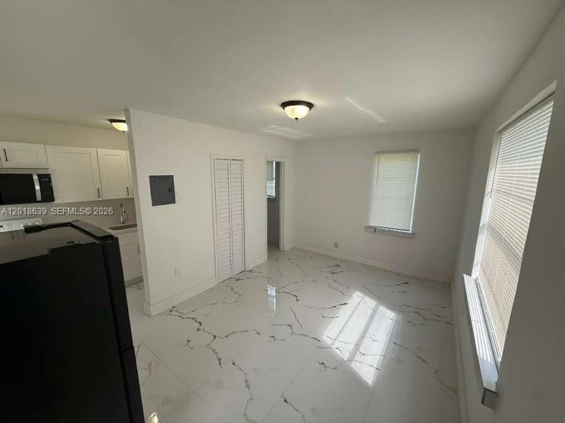 HIALEAH HEIGHTS - Residential Income