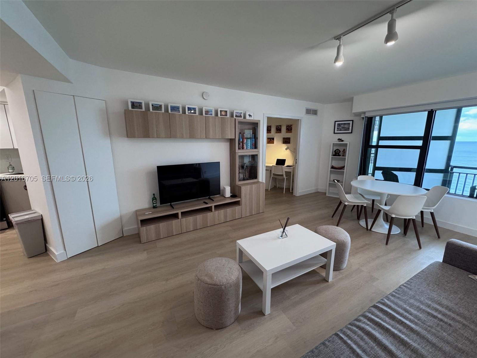 GALT OCEAN CLUB CONDO - Residential Lease