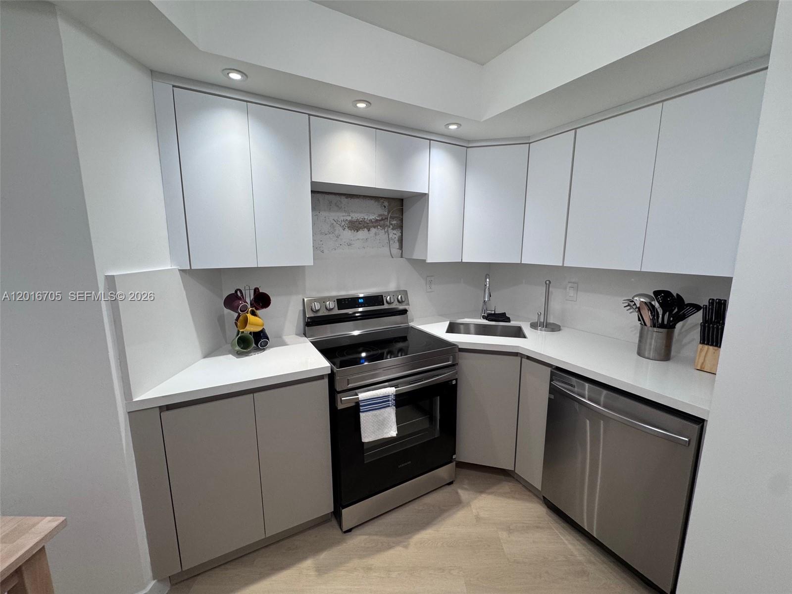 GALT OCEAN CLUB CONDO - Residential Lease