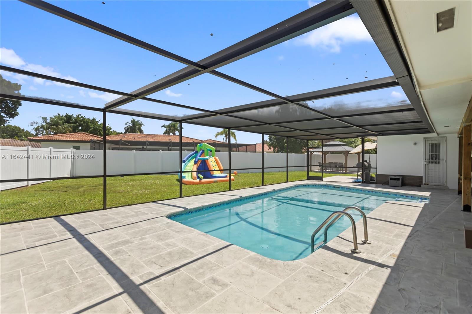 BONAVENTURE LAKES - Residential Lease