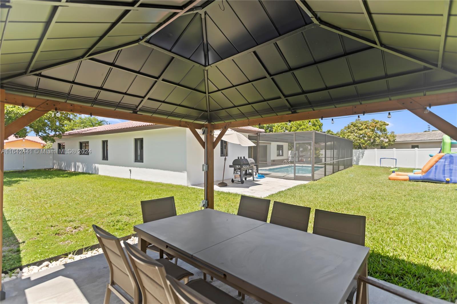 BONAVENTURE LAKES - Residential Lease