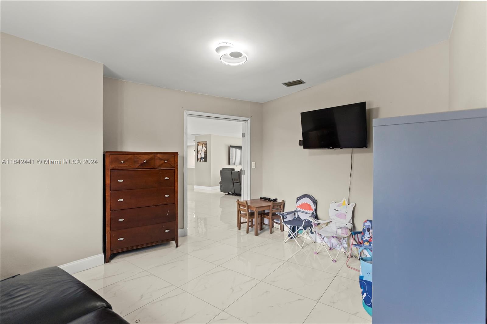 BONAVENTURE LAKES - Residential Lease