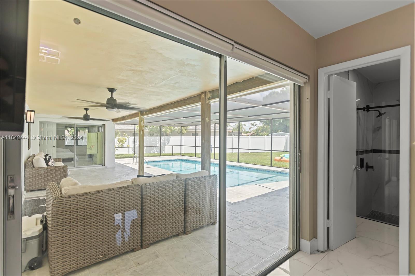 BONAVENTURE LAKES - Residential Lease