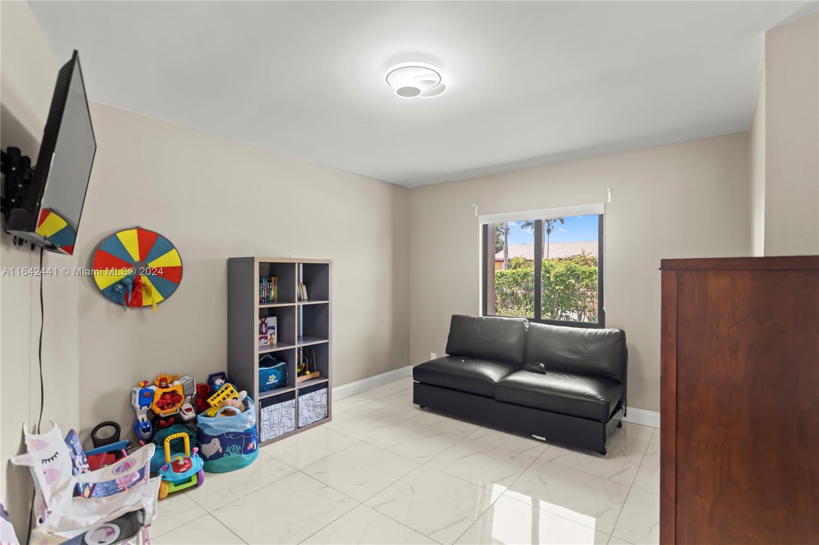 BONAVENTURE LAKES - Residential Lease