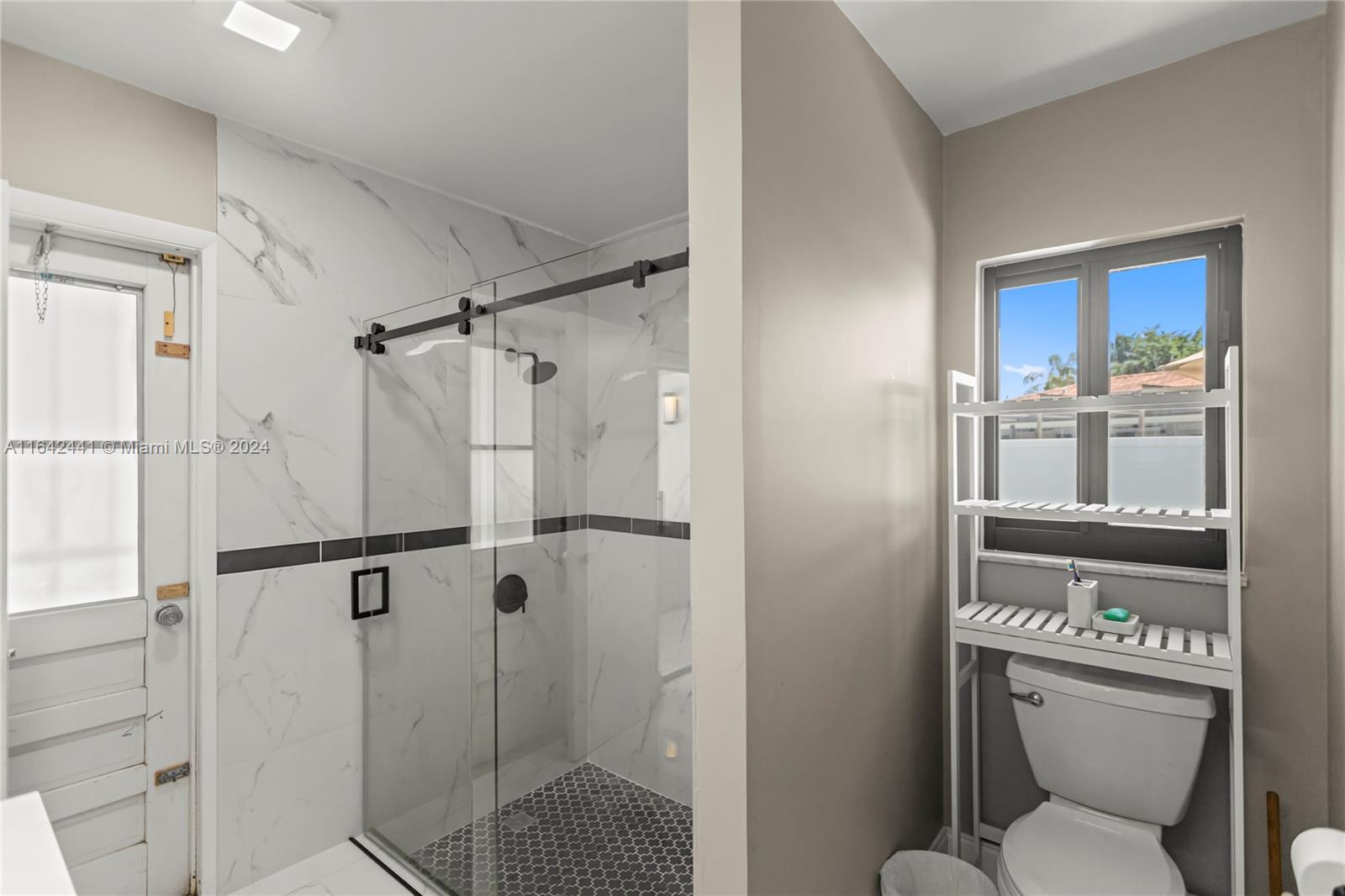BONAVENTURE LAKES - Residential Lease