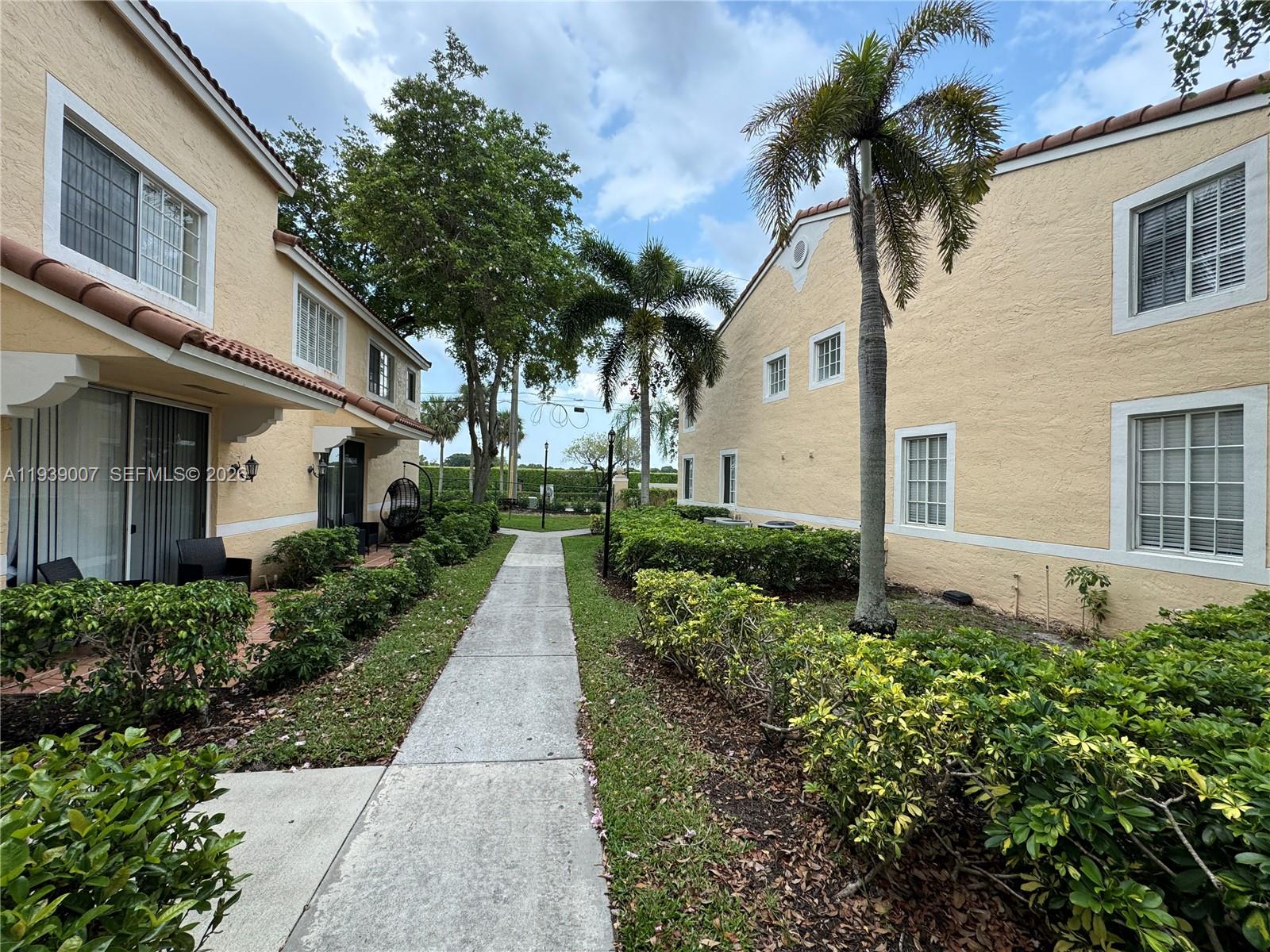 MILANO CONDO - Residential