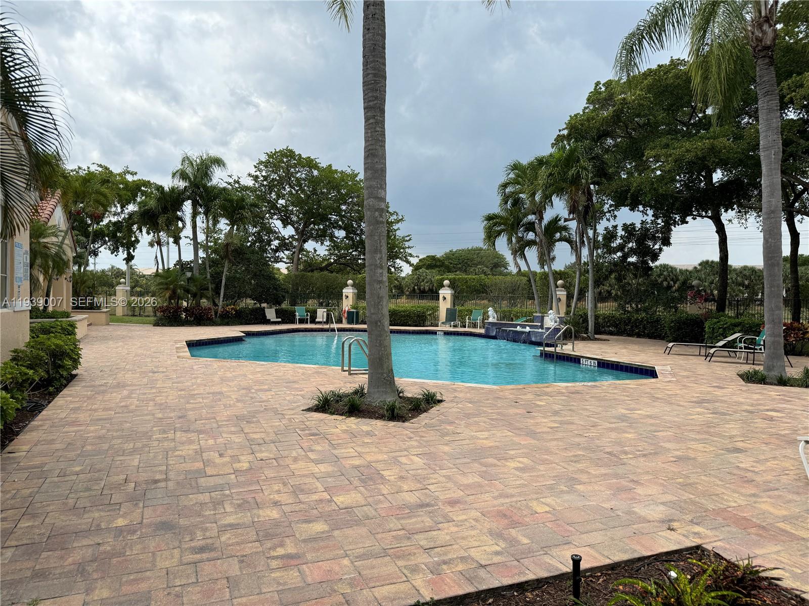 MILANO CONDO - Residential