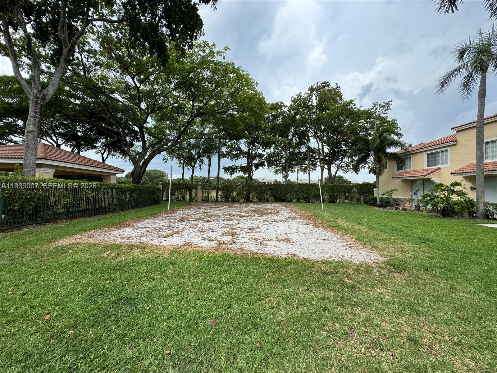 MILANO CONDO - Residential