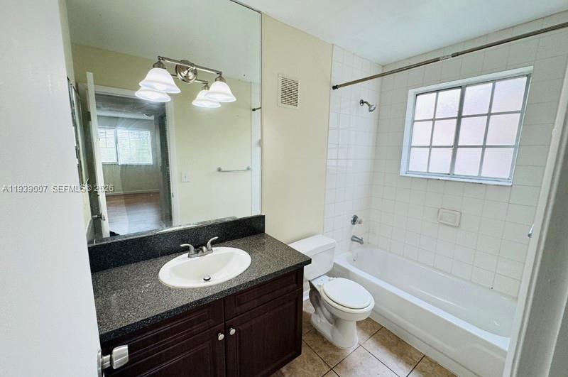 MILANO CONDO - Residential