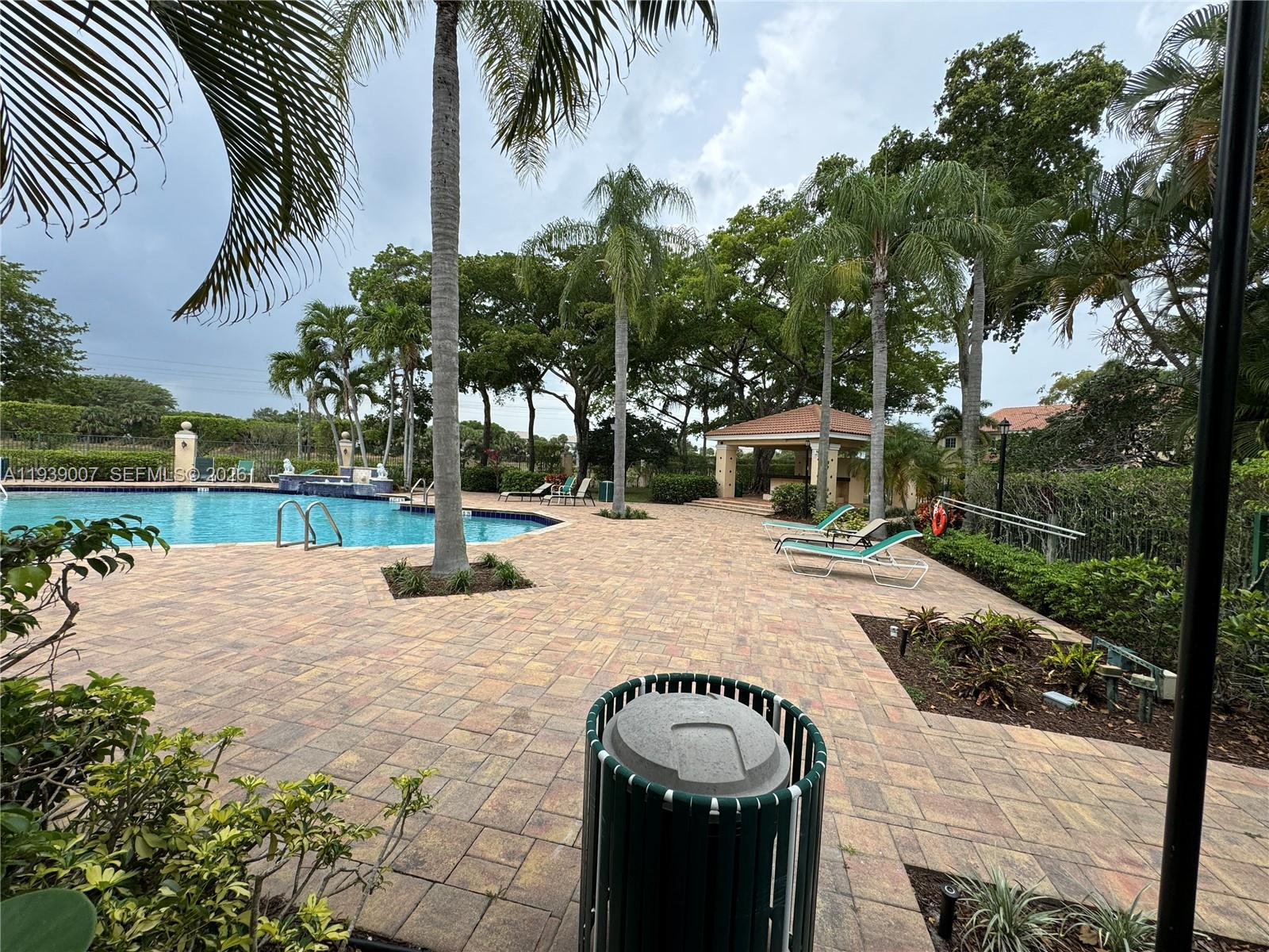 MILANO CONDO - Residential