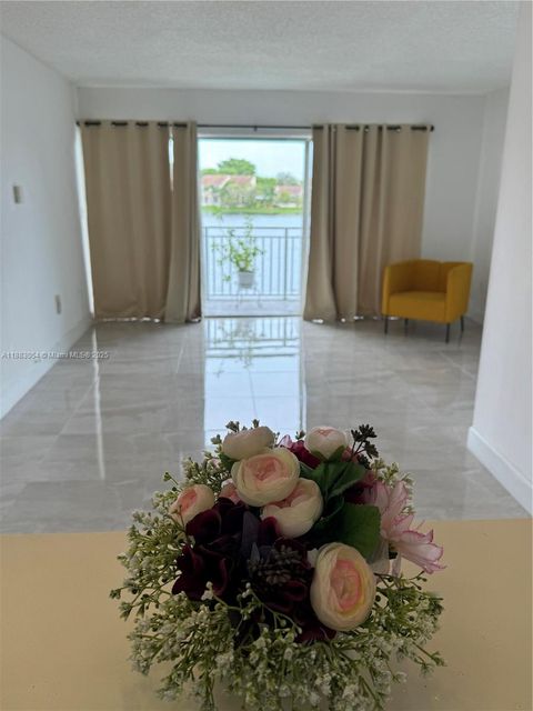 9363 Fontainebleau Blvd H212 Miami FL 33172
