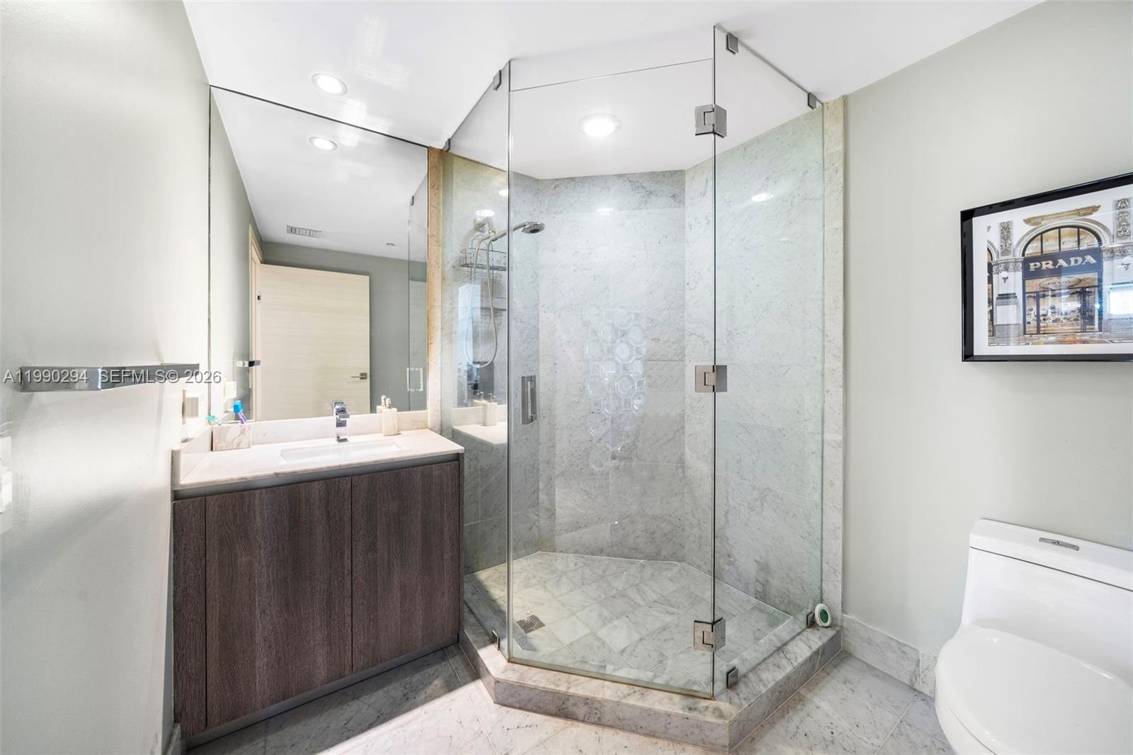 801 SMA RESIDENCES CONDO - Residential