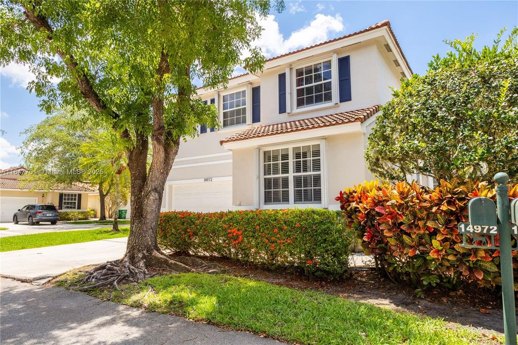 Photo of 14972 SW 50th Ct, Davie, FL 33331 (MLS # A11847701)