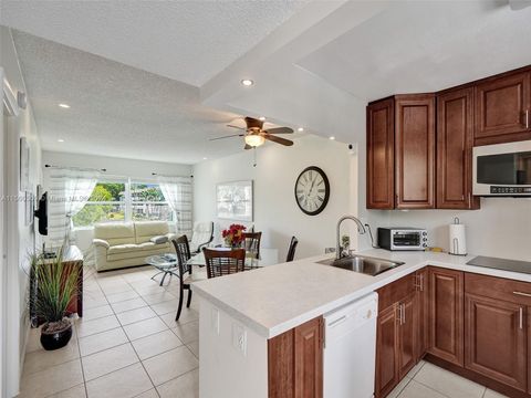 3506 NW 49th Ave Unit 511, Lauderdale Lakes, FL 33319 - MLS#: A11560509