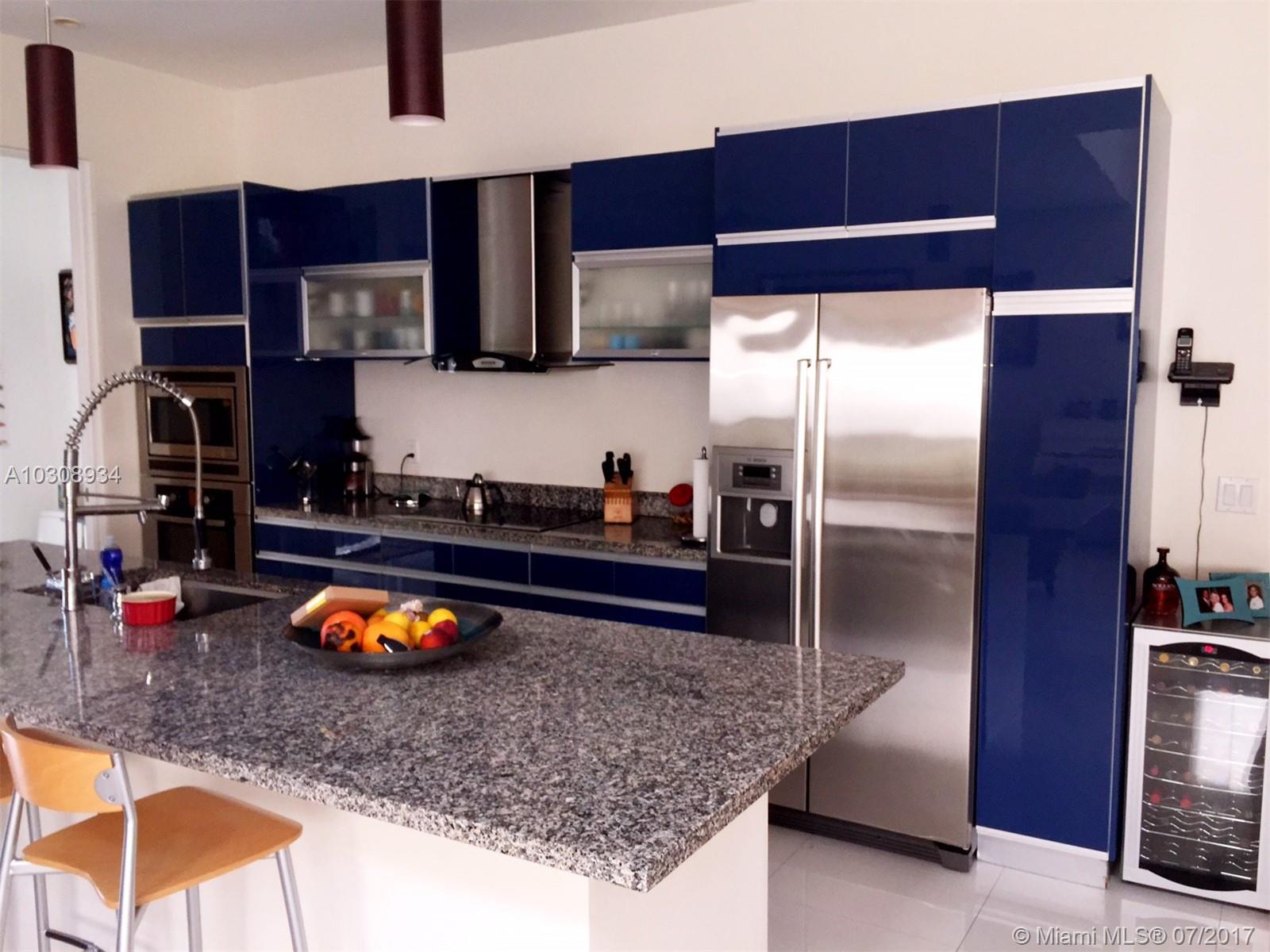 DAVIS CITRUS FARMS - Residential Lease