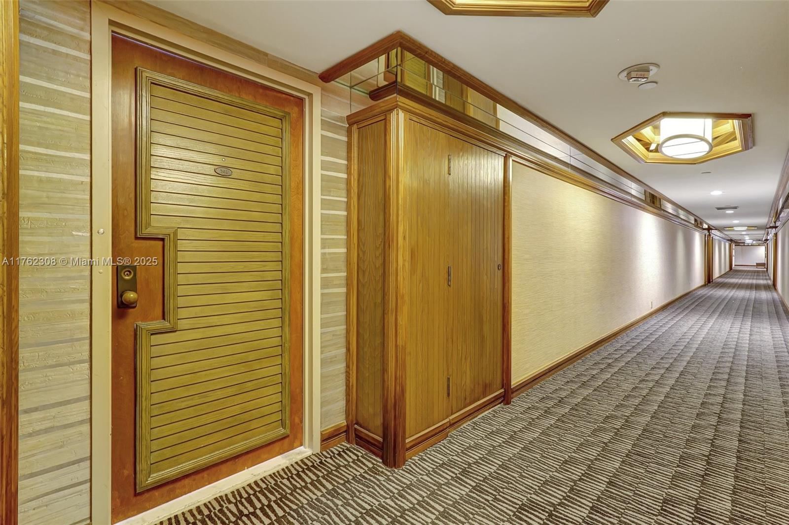 THE TOWERS OF QUAYSIDE CO - Residential