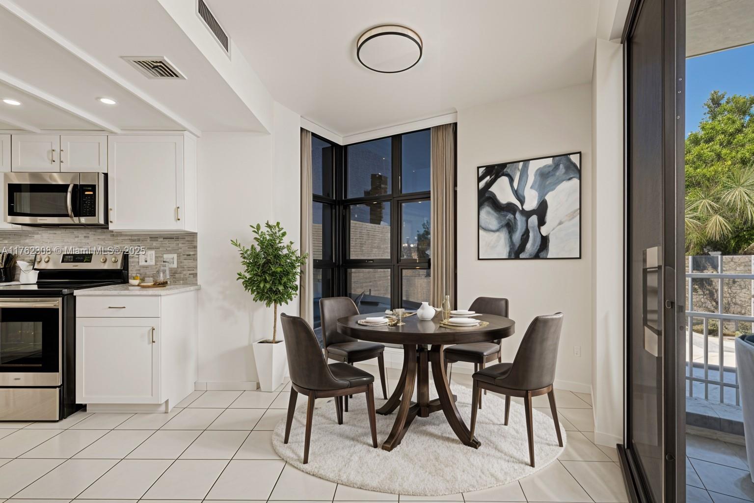4000 Towerside Ter 302
