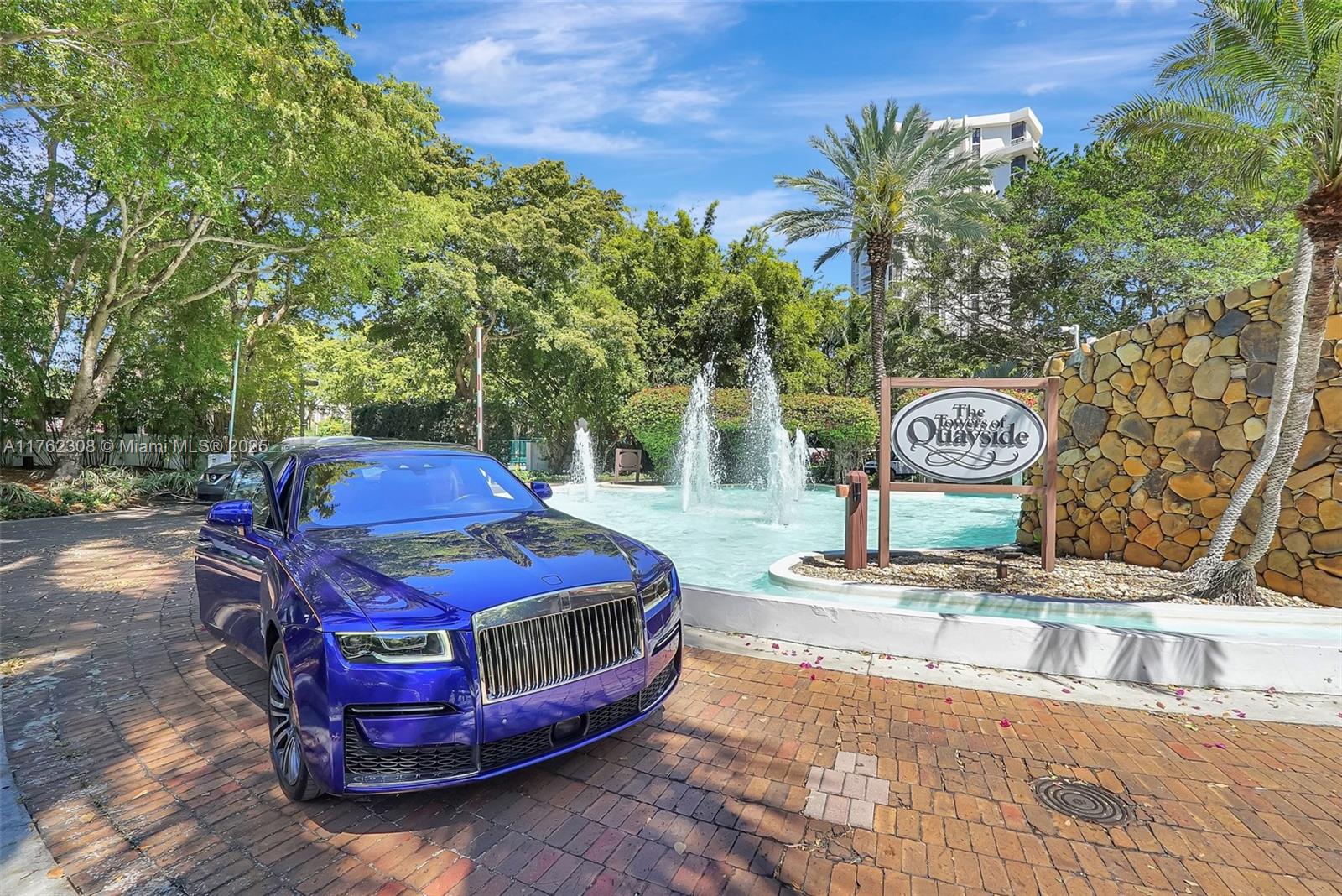 THE TOWERS OF QUAYSIDE CO - Residential