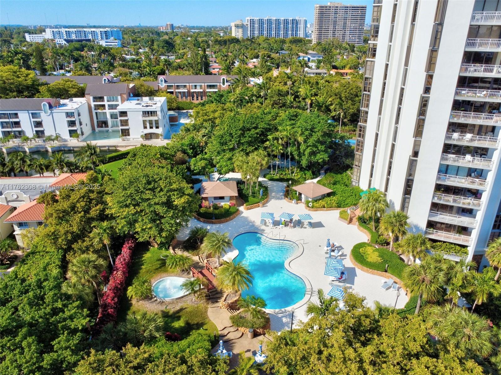 THE TOWERS OF QUAYSIDE CO - Residential