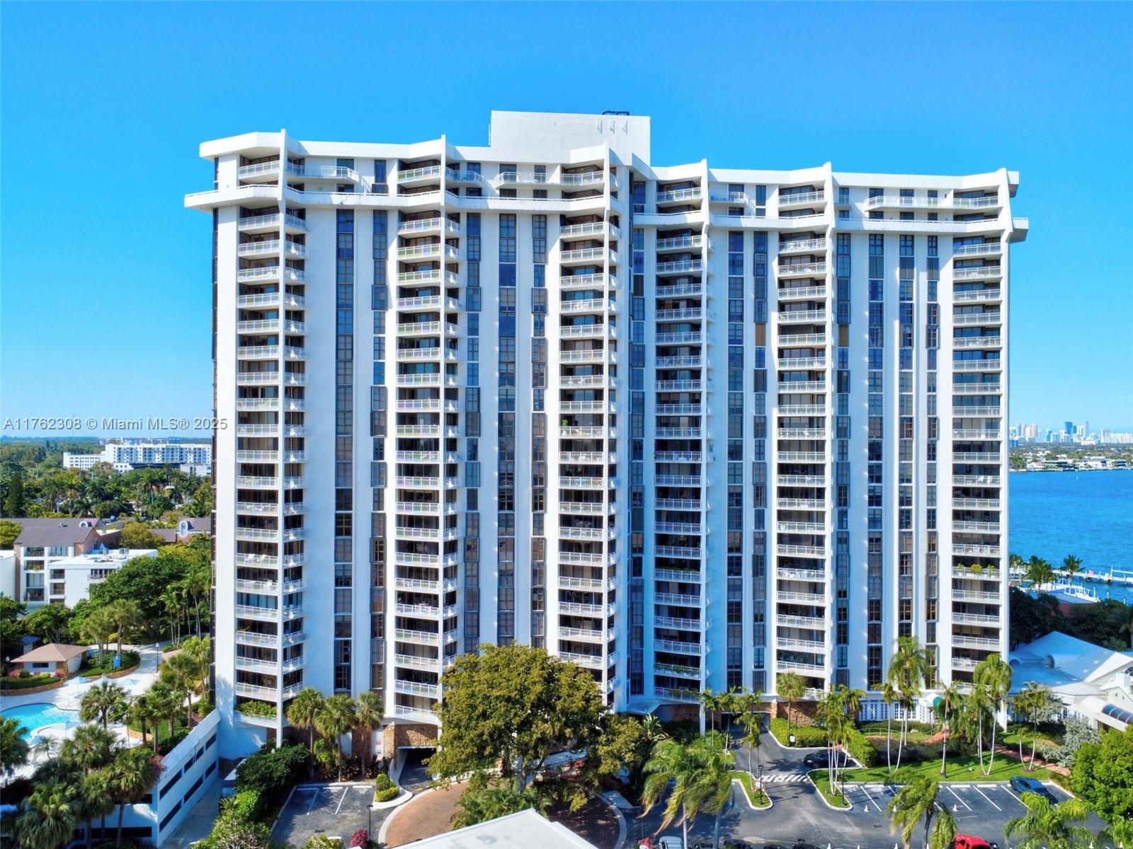 THE TOWERS OF QUAYSIDE CO - Residential