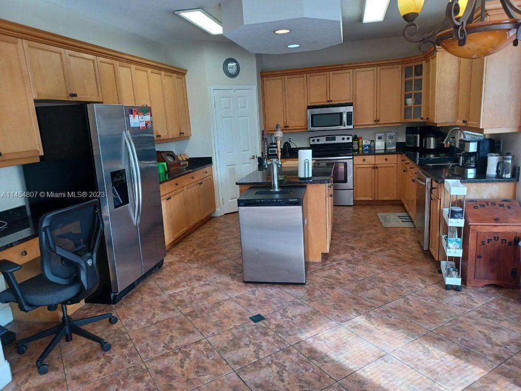 Photo of 7371 Copperfield Cir, Lake Worth, FL 33467 (MLS # A11454807)