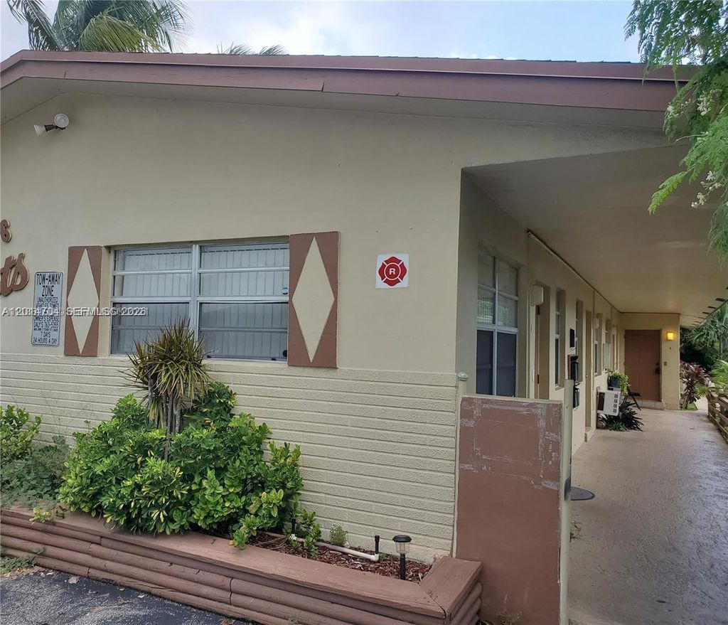 Photo of 836 NW 2nd Ave #1, Fort Lauderdale, FL 33311 (MLS # A12014704)