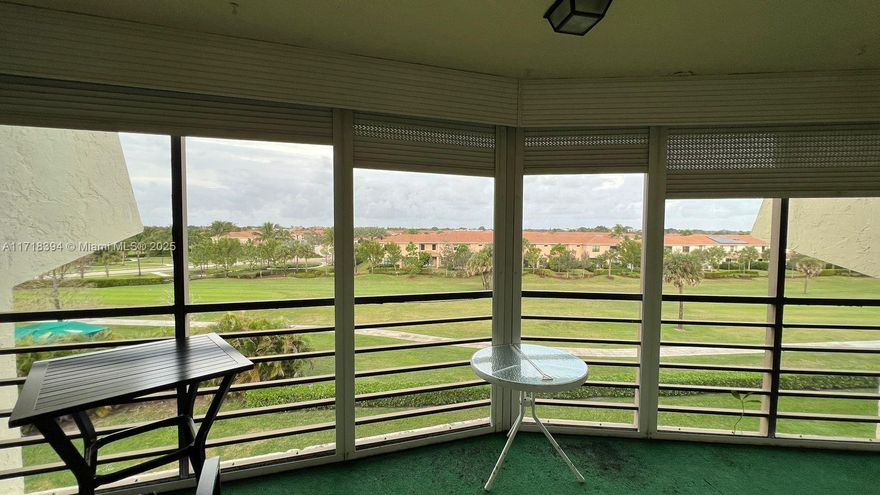 LARGE CHARMING 2/2 CONDO 55+ COMMUNITY WITH A GOLF VIEW OFF A LARGE SCREENED PATIO. SEMI-FURNISHED. COVERED CARPOT, PLENTY OF GUEST PARKING. HEATED POOL,SAUNA , CLUBHOUSE. SHORT DISTANCE TO BEACH, RESTAURANTS & SHOPS.