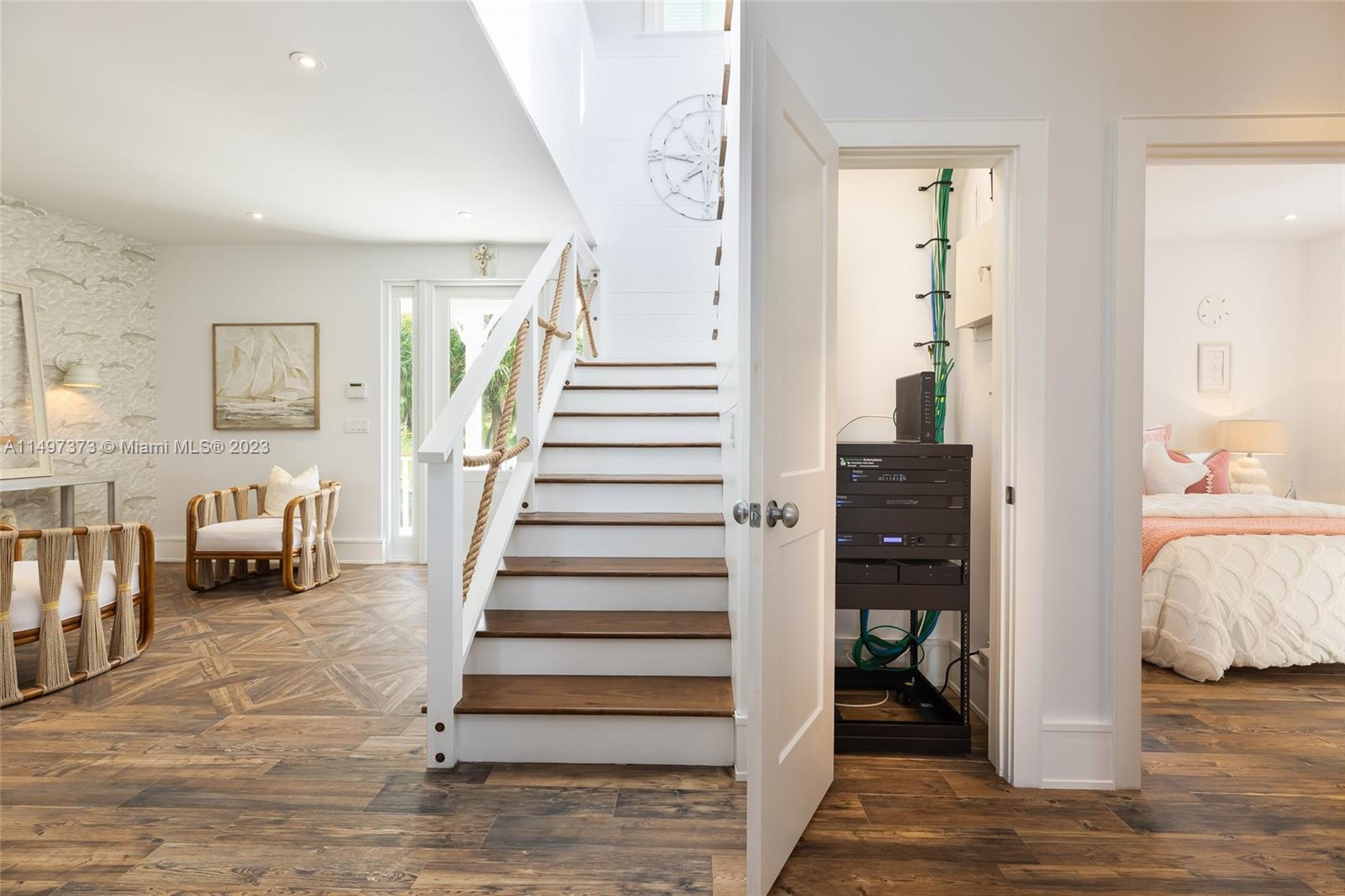 HIGH POINT - Residential