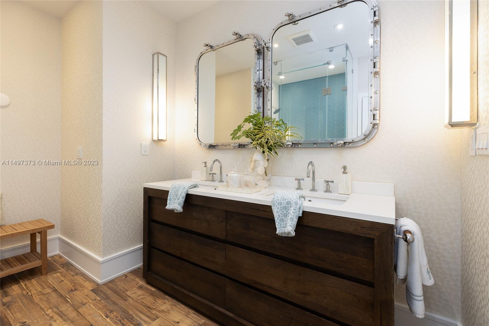 HIGH POINT - Residential