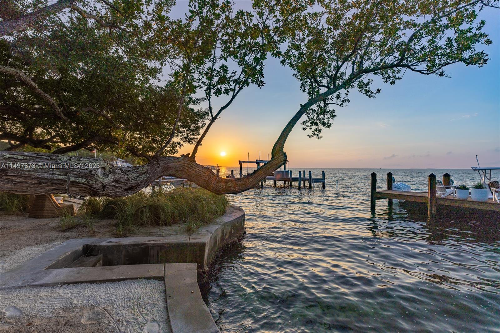 HIGH POINT - Residential