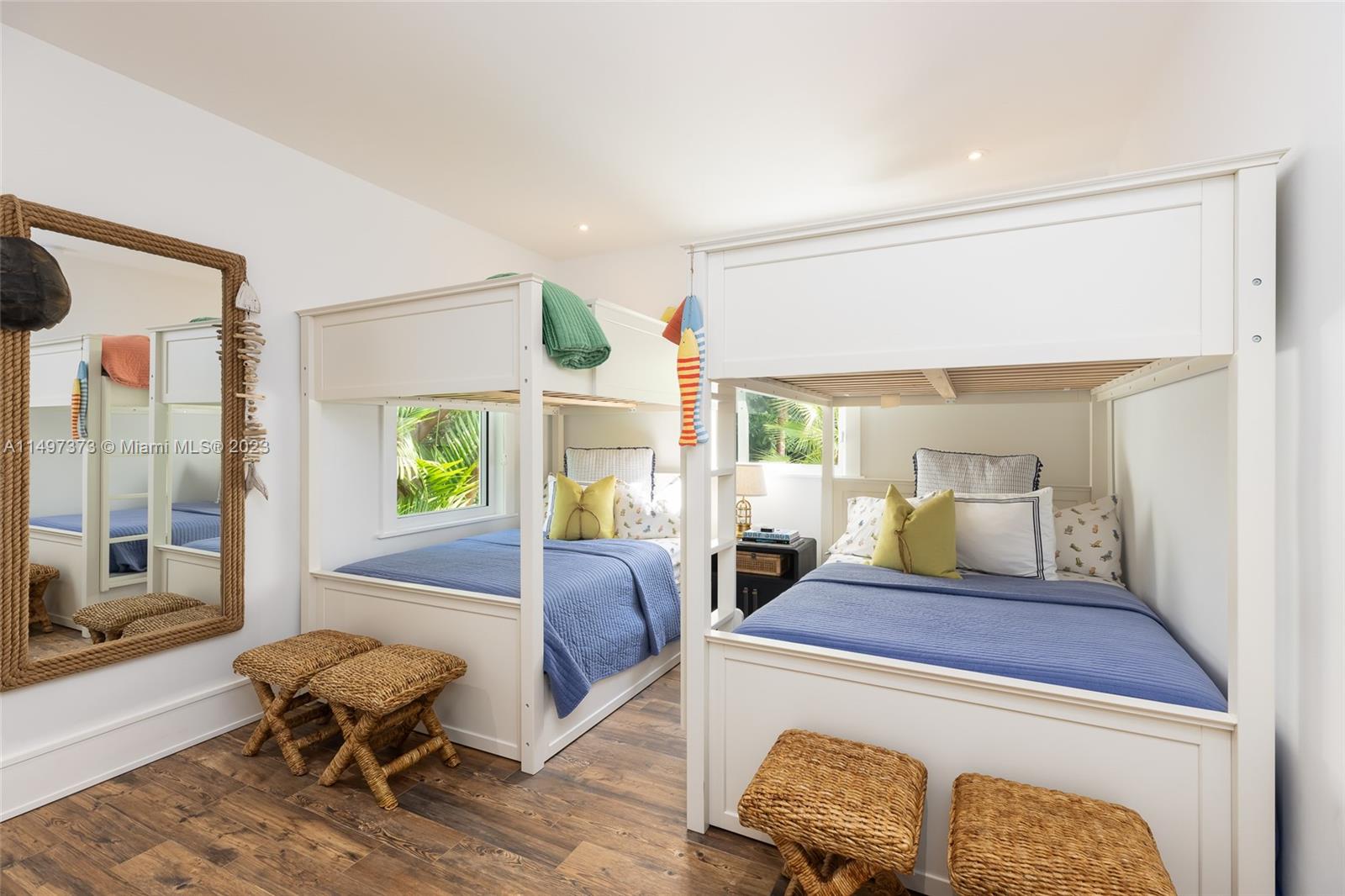 HIGH POINT - Residential