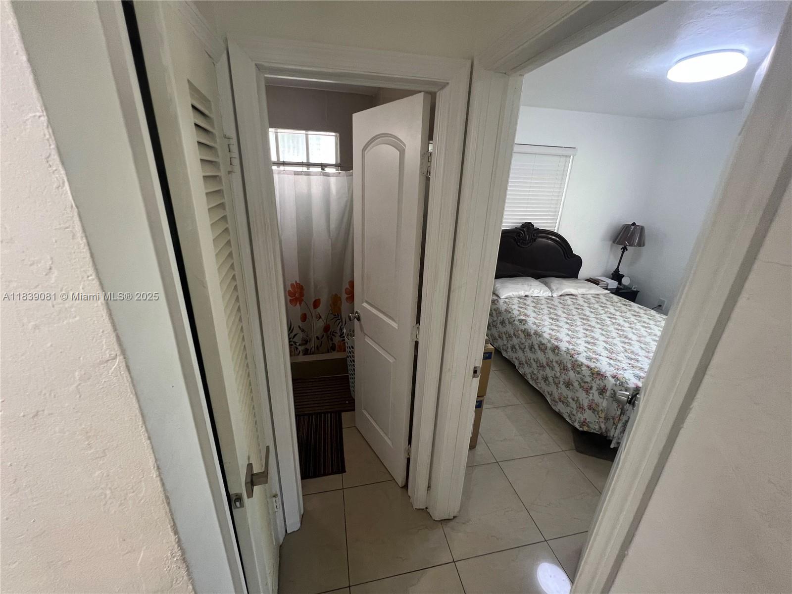 BISCAYNE VILLAGE HEIGHTS - Residential