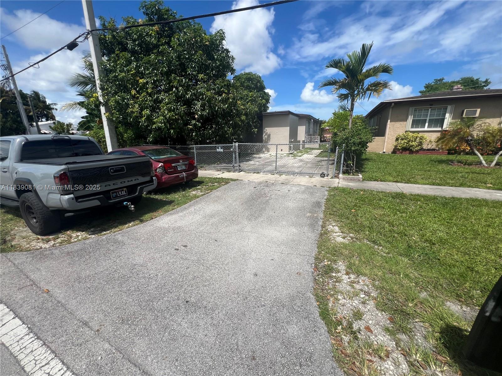 1190 NW 135th St