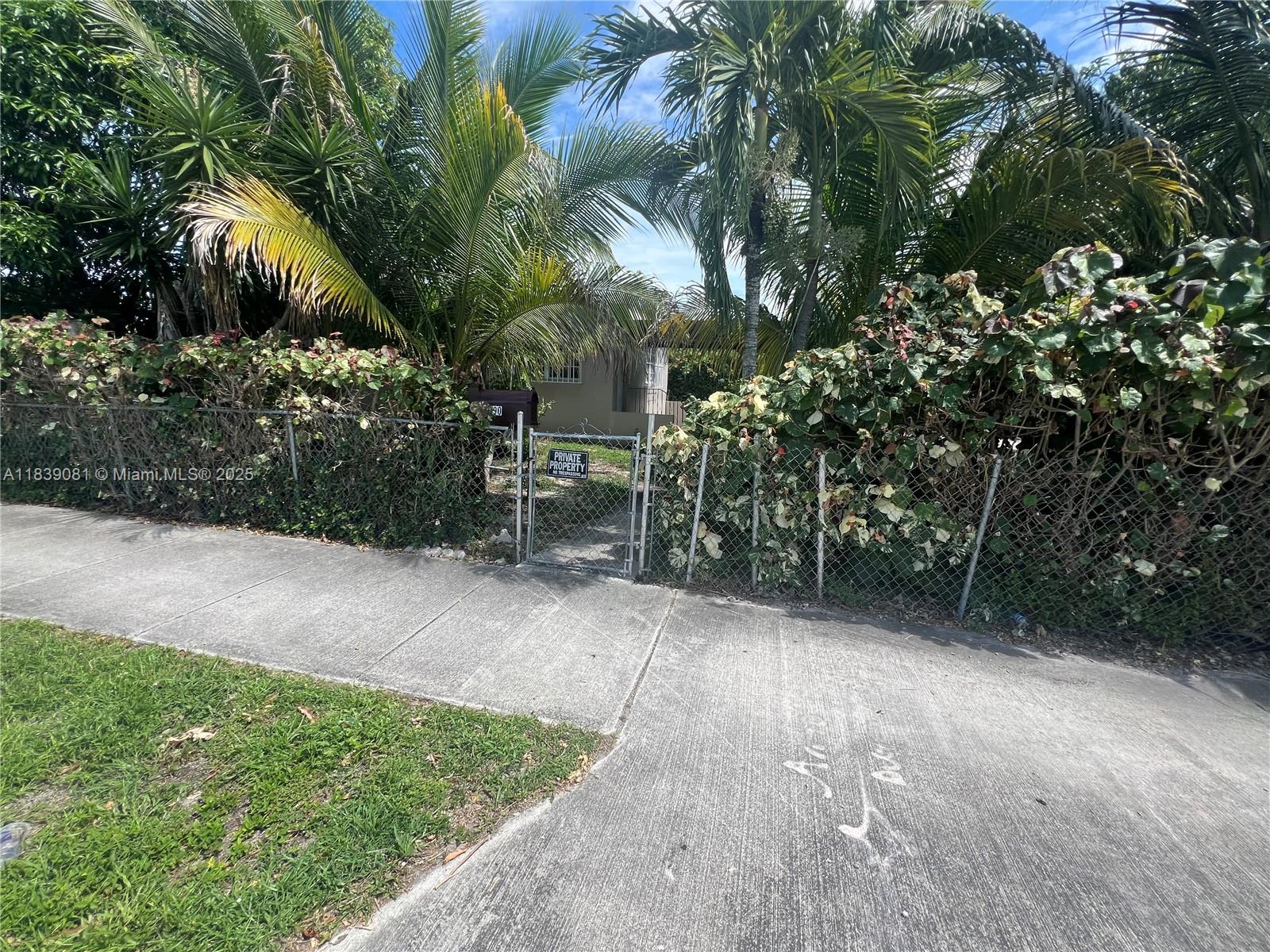 1190 NW 135th St