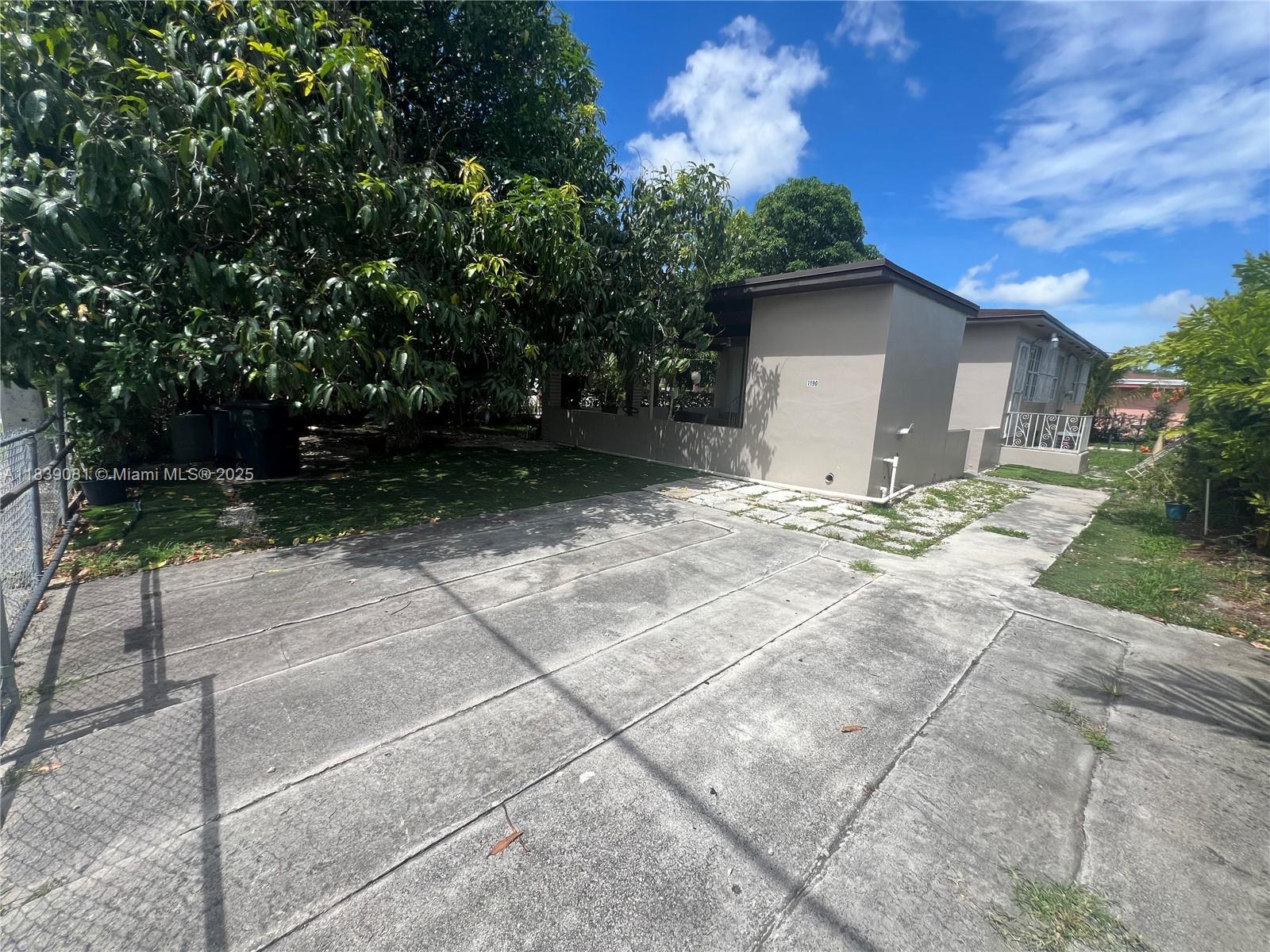 Beautiful Single-Family corner lot home with plenty room to expand. 3/1 with excellent outdoor covered area in the front of the house. Fully fenced with privacy landscaping. Great location and excellent value. Please schedule through showing time. Feel free to call listing agent for additional information.