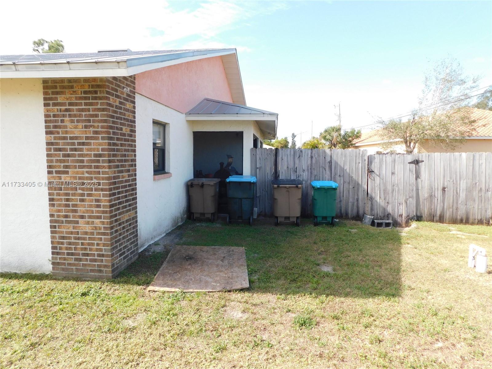 Cape Coral Lake Kennedy - Residential Income