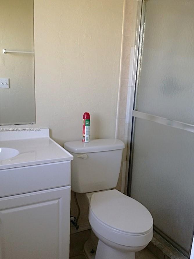 Cape Coral Lake Kennedy - Residential Income