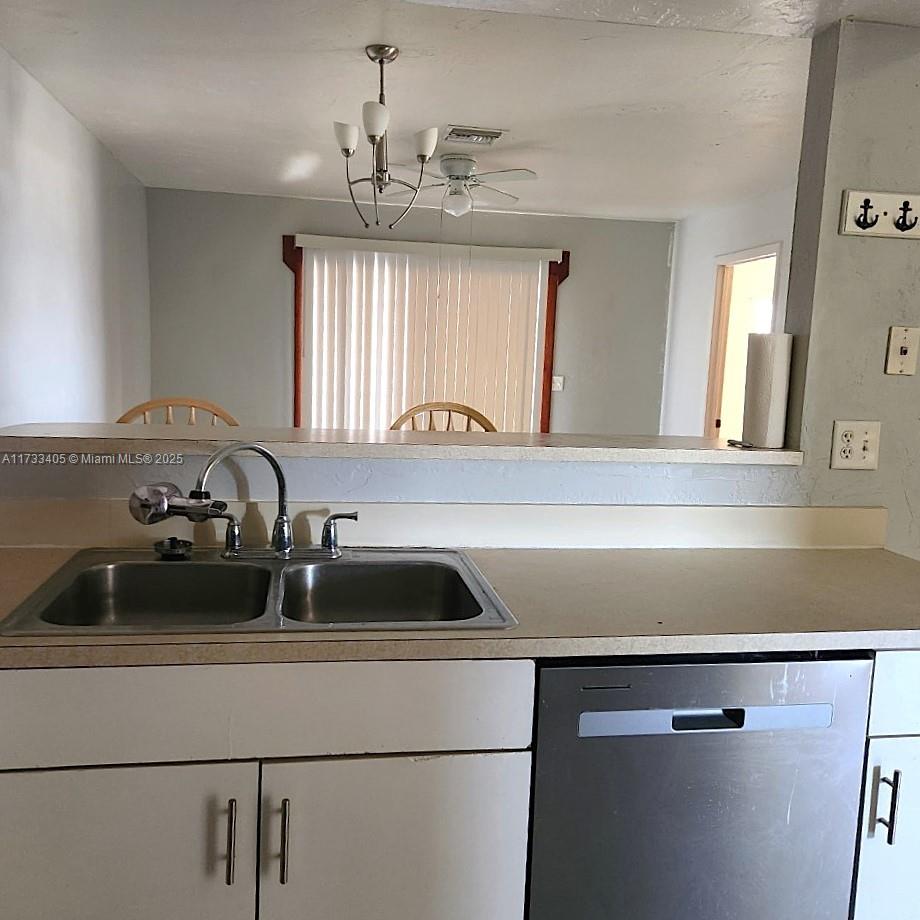 Cape Coral Lake Kennedy - Residential Income