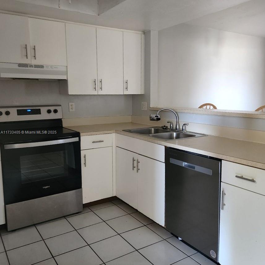 Cape Coral Lake Kennedy - Residential Income